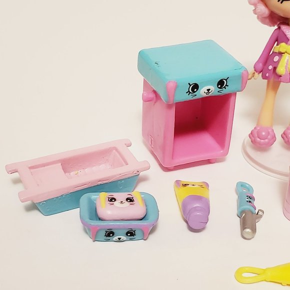 Happy Places Shopkins Welcome Pack Bathing Bunny - Picture 4 of 6